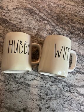 Rae Dunn Cream "Hubby" & "Wife" Ceramic Mug Set GUC